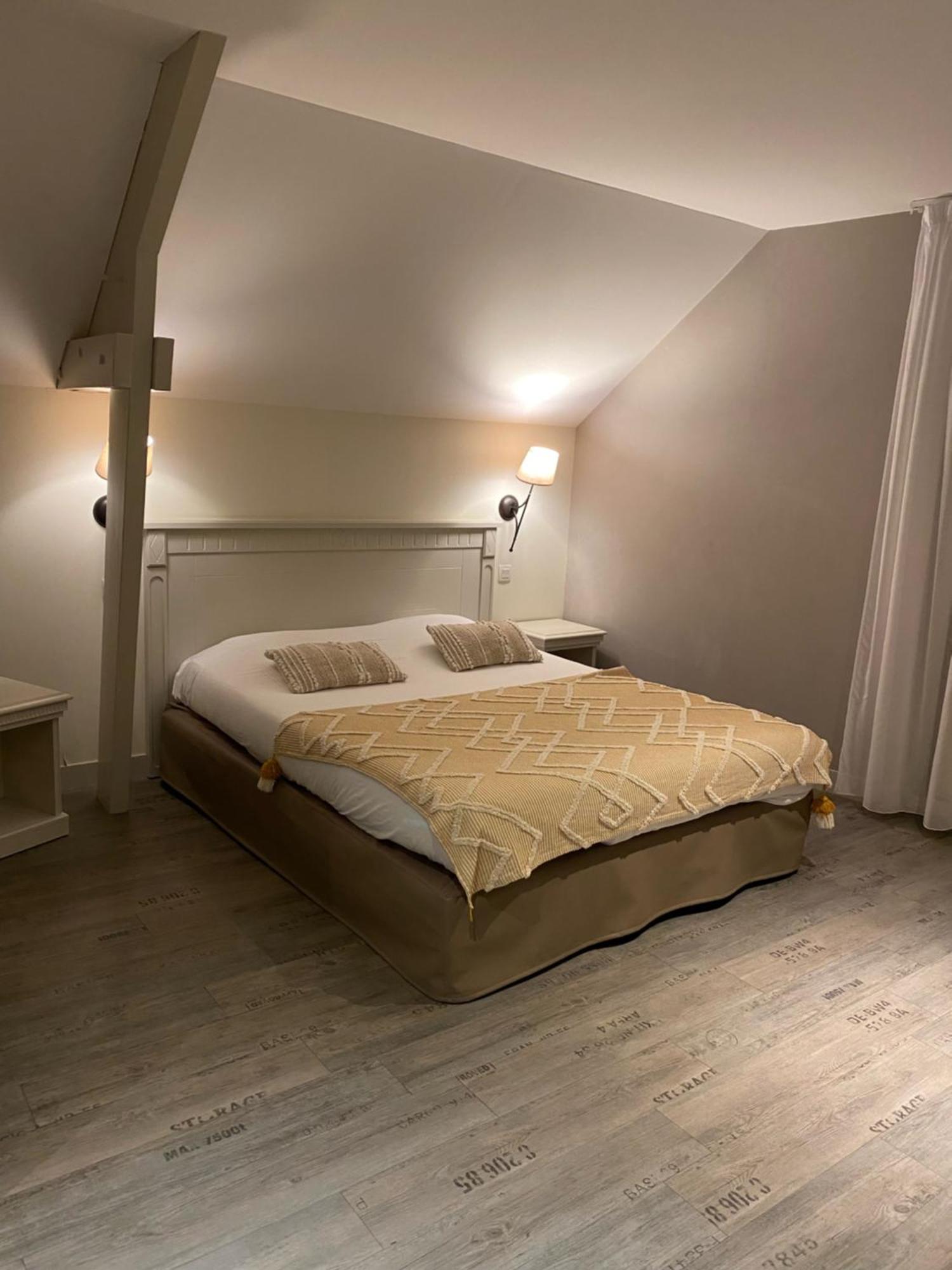 La Glycine Hotel, Spa Et Bien-Etre Bénouville Екстериор снимка