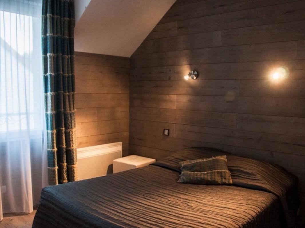 La Glycine Hotel, Spa Et Bien-Etre Bénouville Екстериор снимка